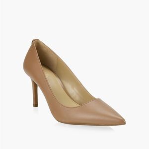 Michael Kors pumps